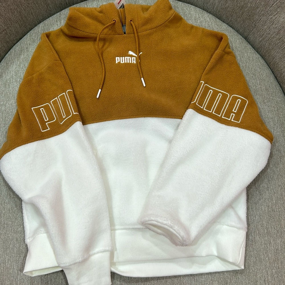 Fleece, yellow and white sweatshirt